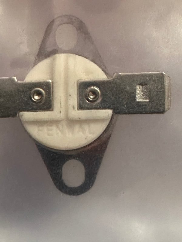 FENWAL Precision Snap Disc Thermostats  08-02-3381-553