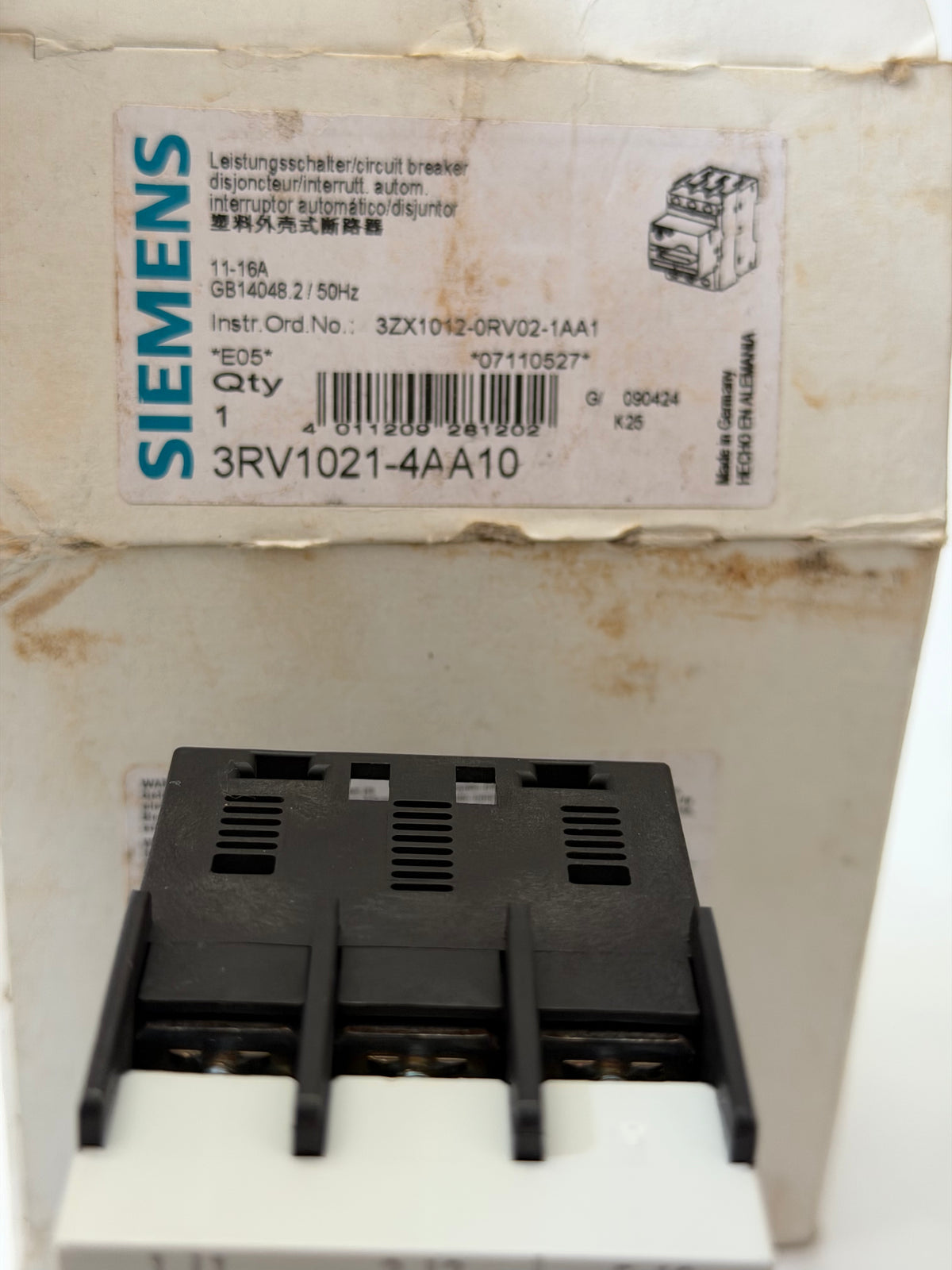 Siemens 3RV1021-4AA10 Motor-Protection Circuit Breaker, 16A