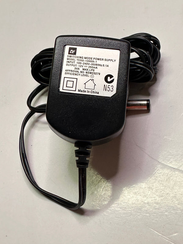 Alfatron ASeries A440 Interface Converter. Bidirectional RS-232 <>RS-422