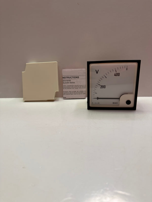 Crompton E244-02V-G-SF-SF-C5 Analog Panel Meter 0-500 VAC, 50Hz