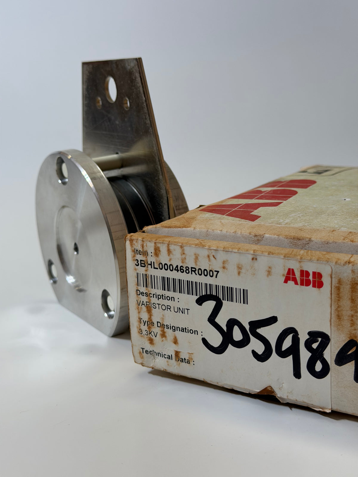 ABB 3BHL000468R0007 3.3Kv Varistor Unit for ACS1000