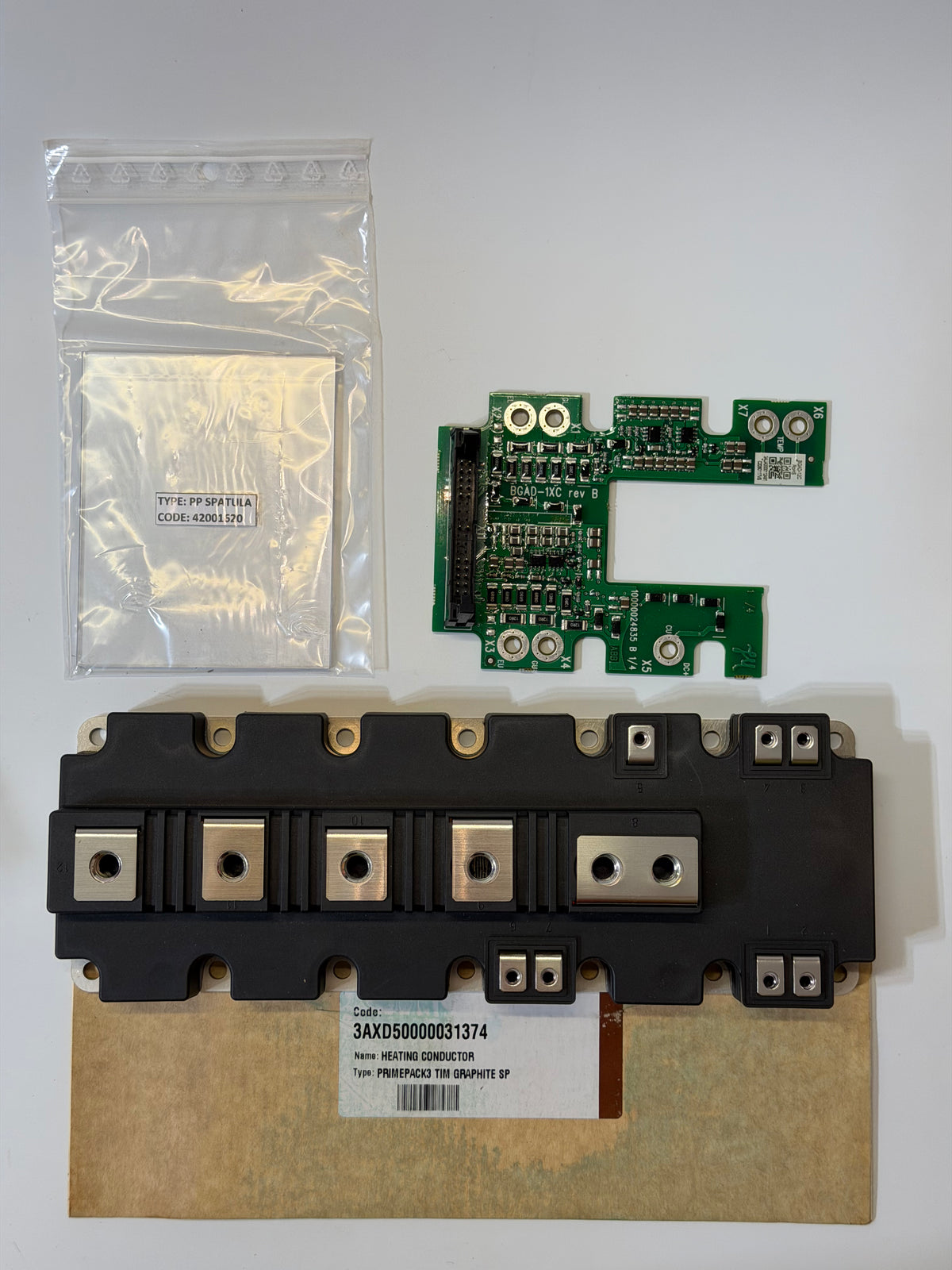 ABB 3AXD50000030267 FUJI IGBT Module Kit — ACS880-04XT