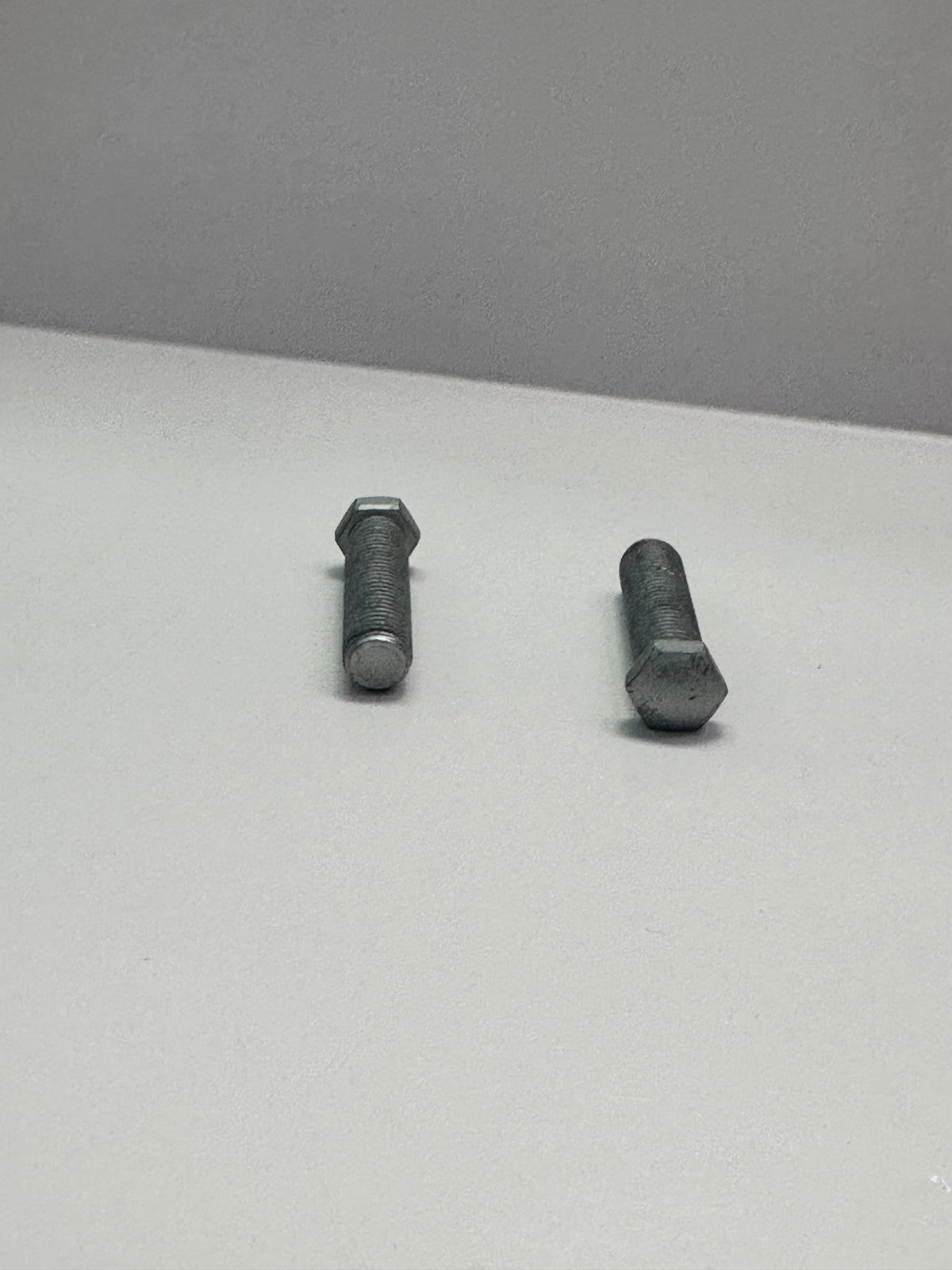 Toyota 90106-10003 Genuine Bolt - Knuckle Stopper - Bag of 2