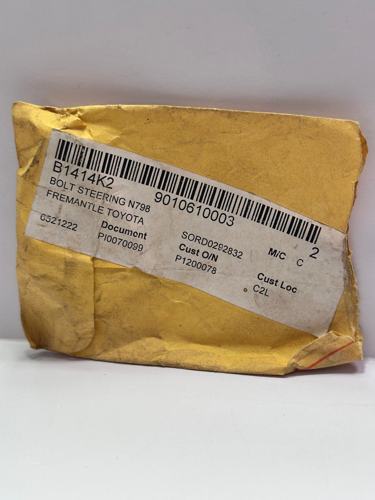 Toyota 90106-10003 Genuine Bolt - Knuckle Stopper - Bag of 2