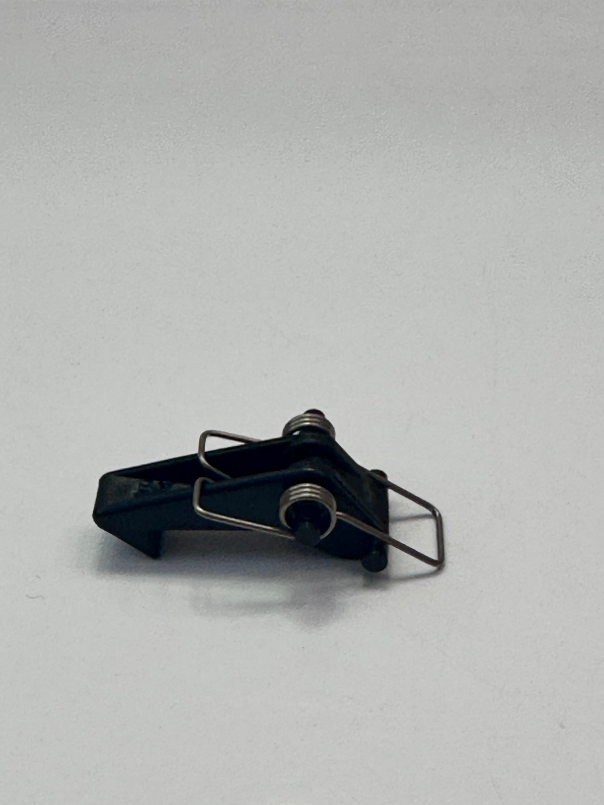 Toyota 55443-35010KIT Genuine Hilux Glove Box Latch Kit, 1997–2005