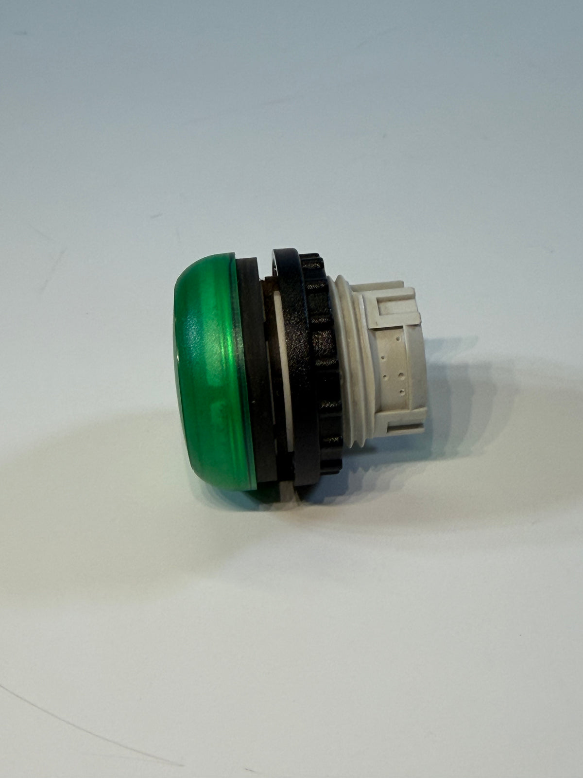 Eaton M22-L-G Switch Actuator, RMQ Titan Modular Pushbuttons, IP67, IP69K, NEMA 4X, NEMA 13