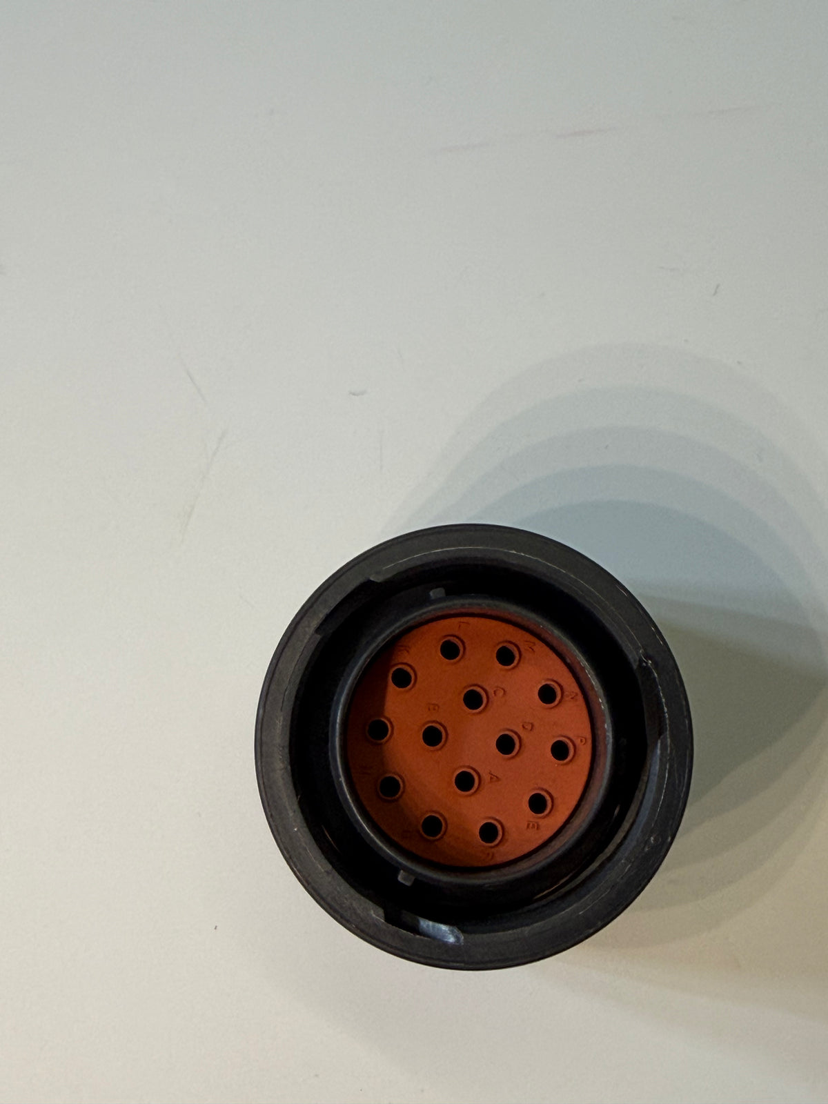 Deutsch HDP20 Series 14 Pin Plug, HDP26-18-14PN