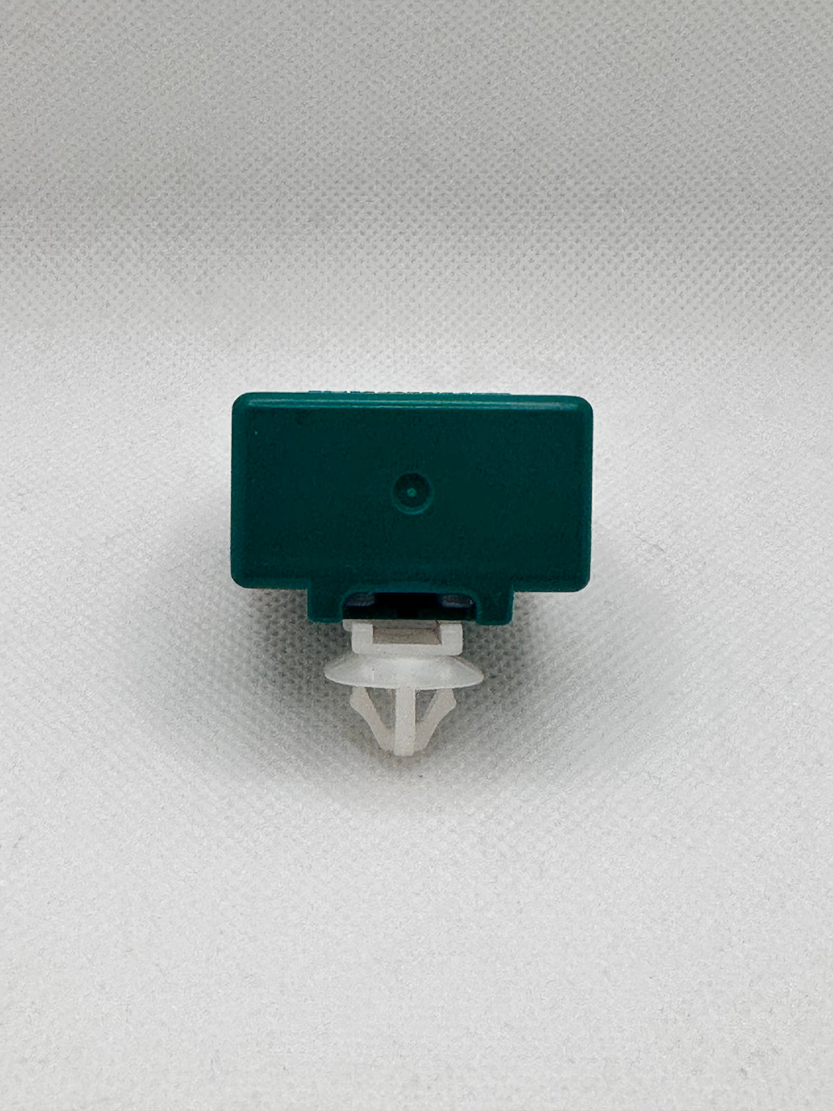 Toyota Stop-Lamp Control Module – 895A1-47020 / 895A0-20020