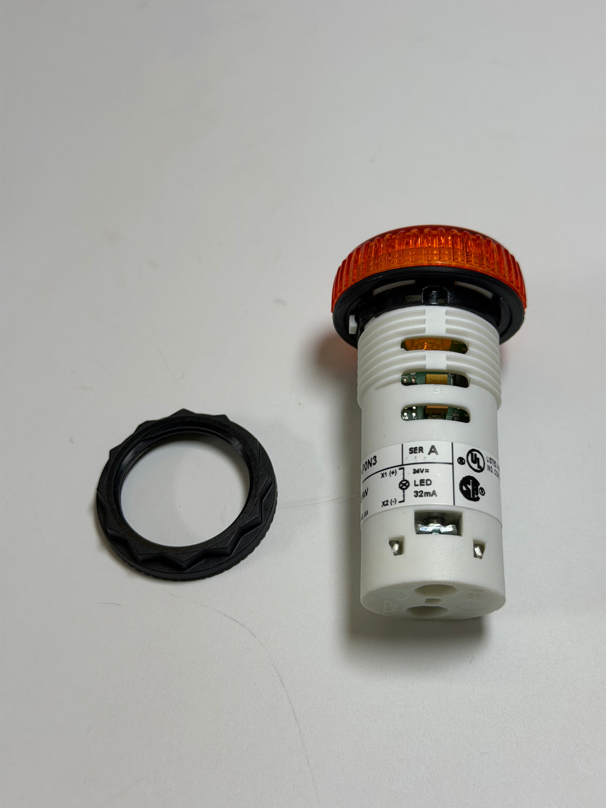 D7DP0N3 Sprecher + Schuh 22mm Monolithic 24V LED Indicator Lamp, Amber