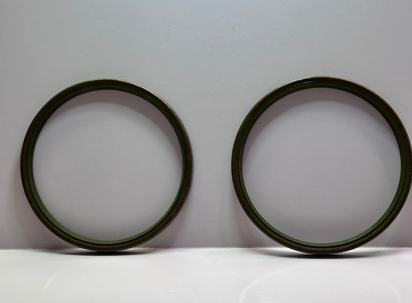 Komatsu 421-09-11330 Seal, Dust