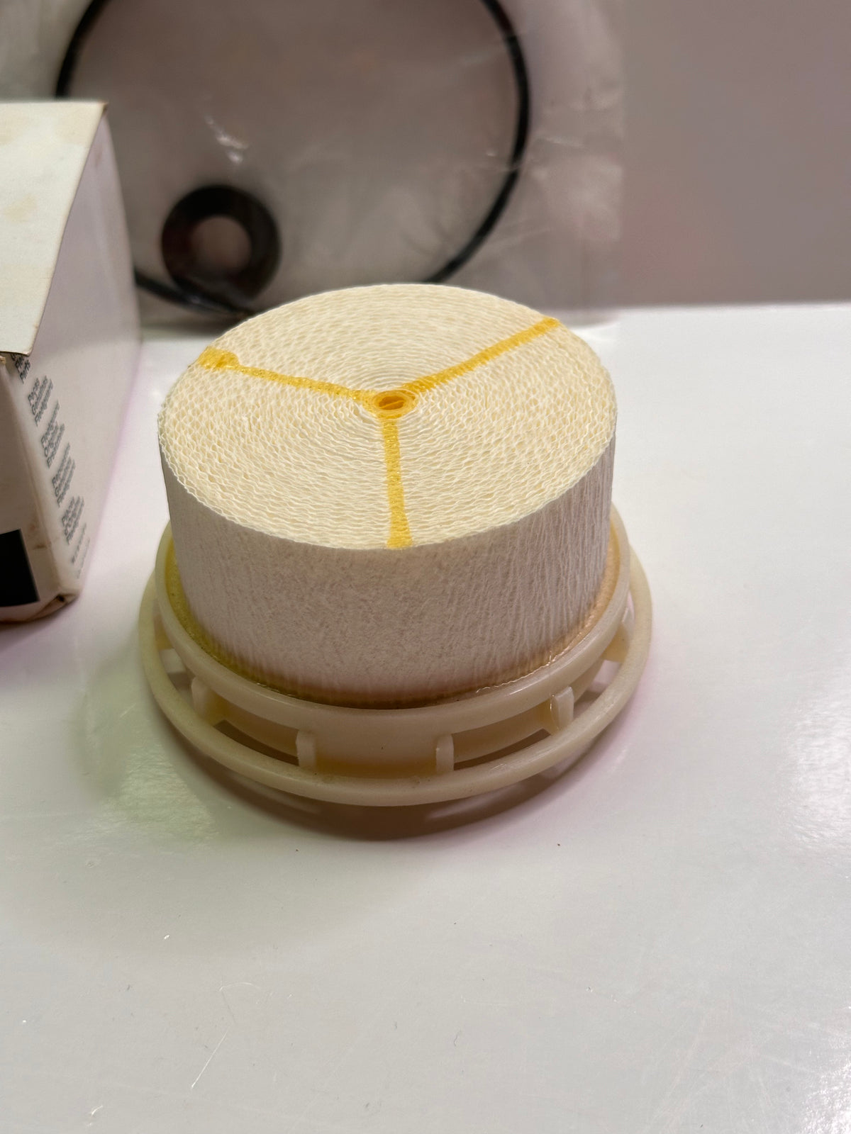Fleetguard FF5765 Fuel Filter Cartridge — Toyota LandCruiser