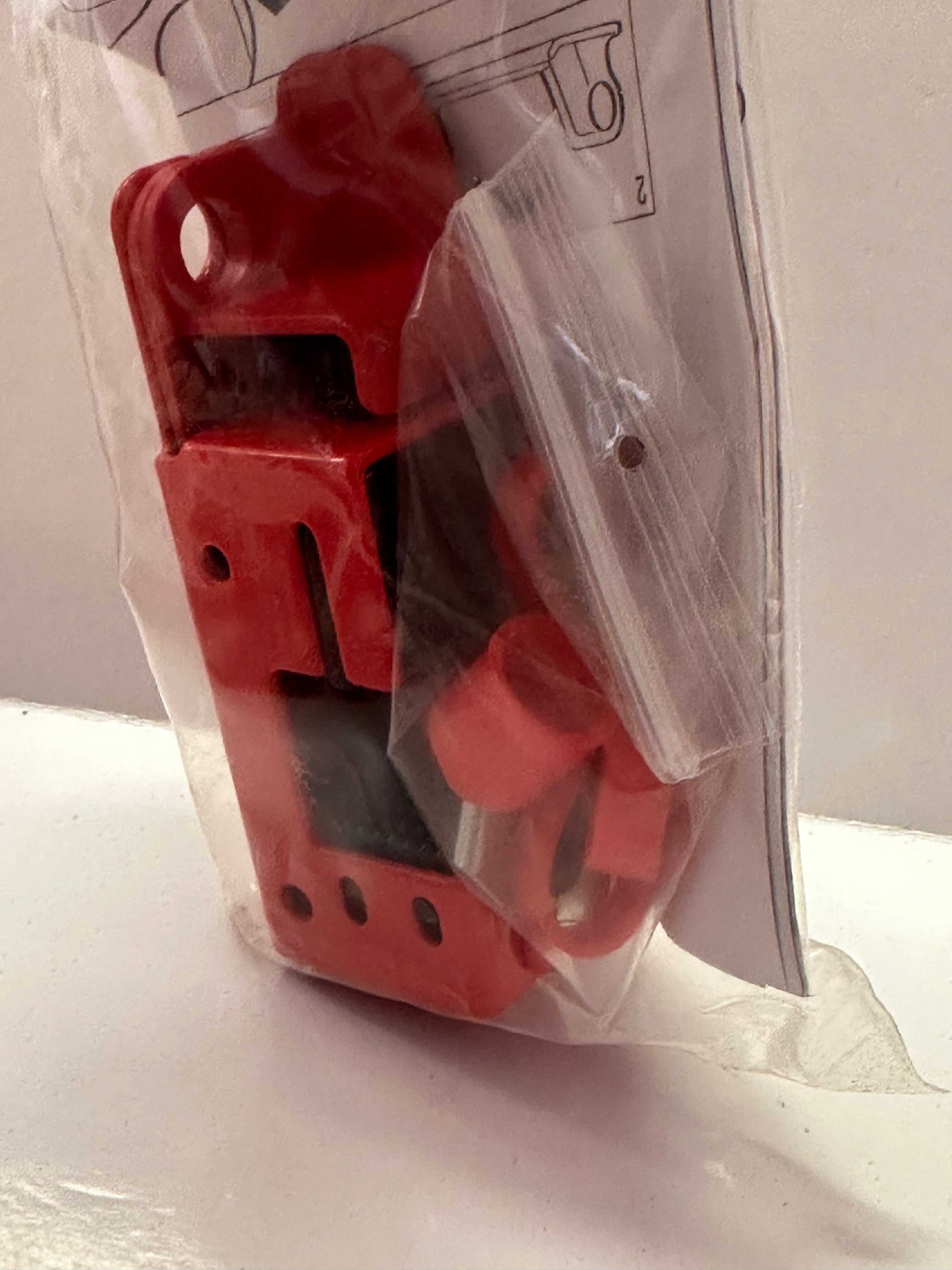 Master Lock 491B Grip Tight Circuit Brreaker Lockout | Mining ...