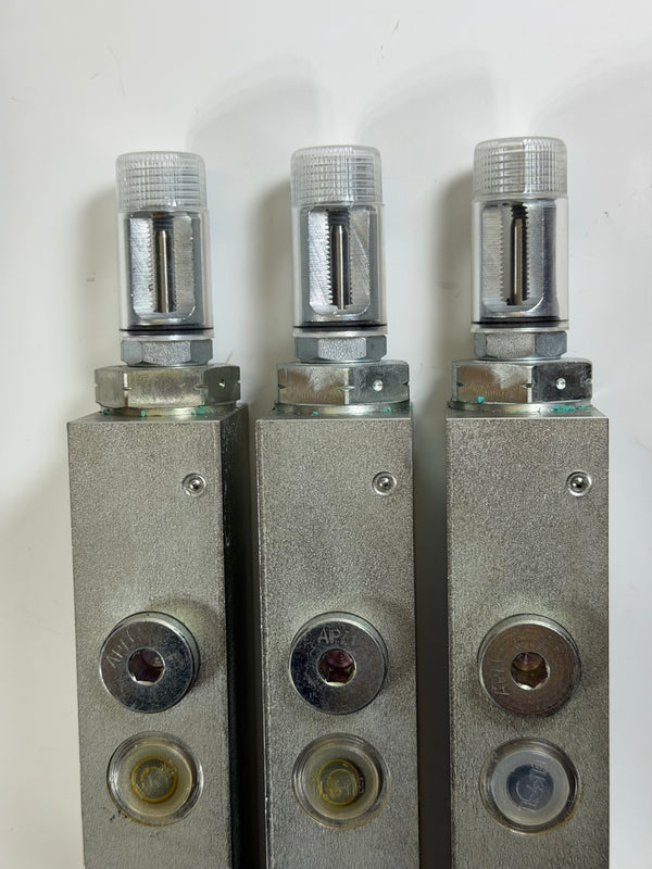 Liebherr 10219522 Distribution Plate + Grease Injector, 653-46219-3-L