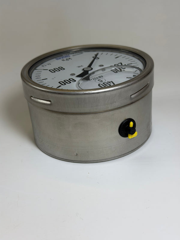 Wika 233.30.100 800 kPa Liquid Filled Bourdon Tube Pressure Gauge