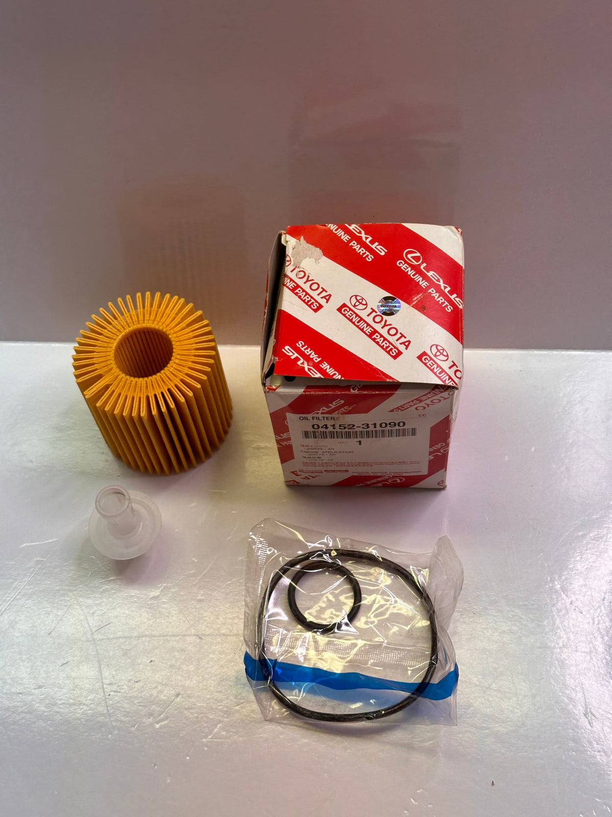 Genuine Toyota 04152-31090 Oil Filter