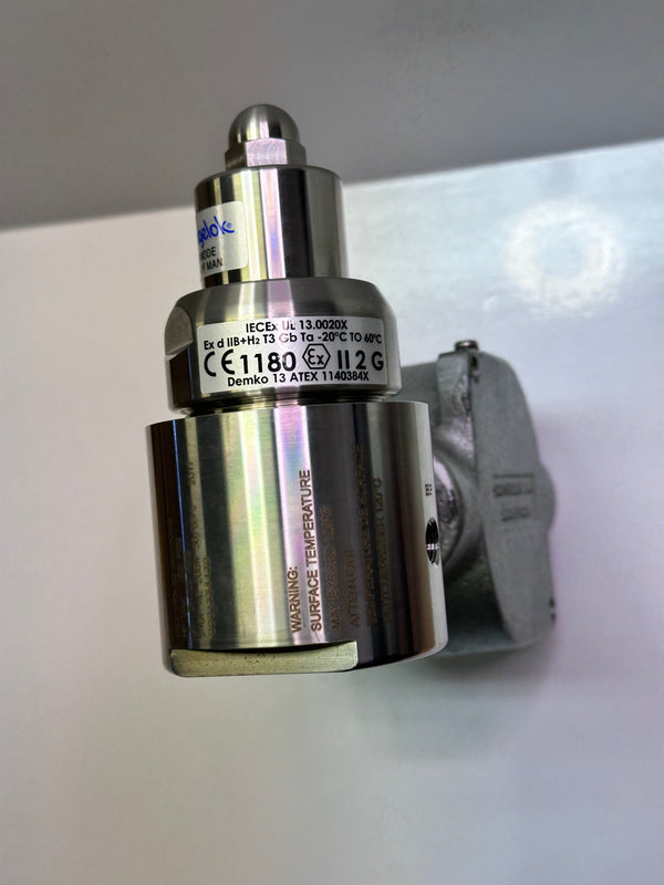 Swagelok KEV Series Electronically Heated Vaporizing Regulator - KEV1FFA321AW0009