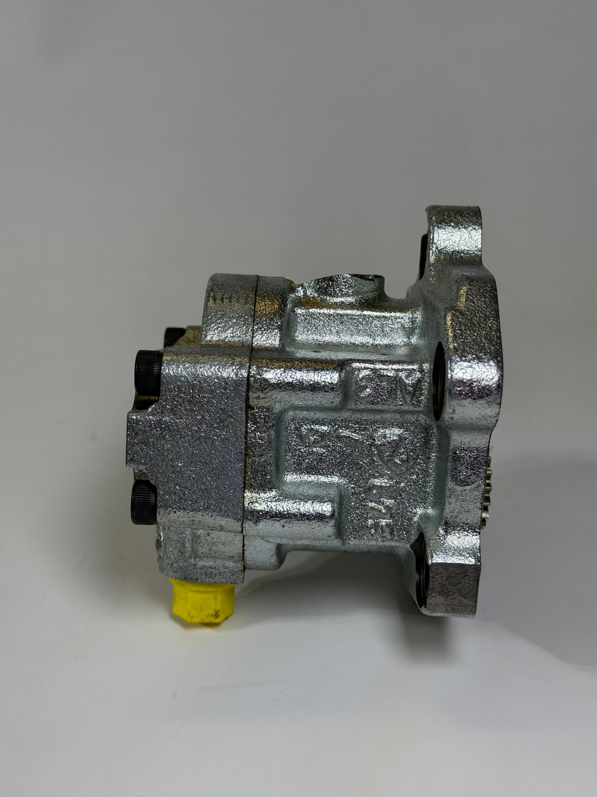 Perkins T400392 Lift Pump / Fuel Transfer Pump