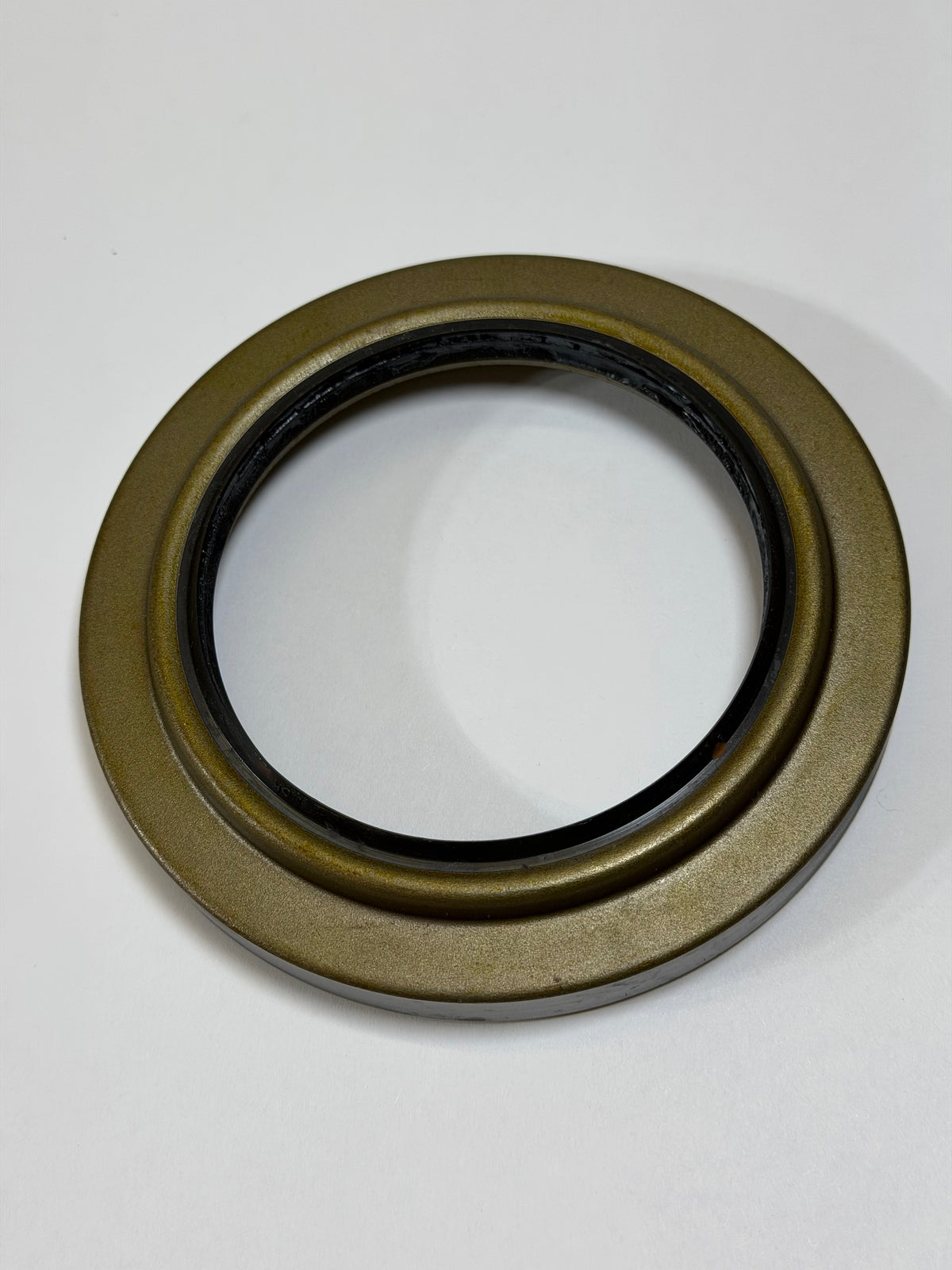 Isuzu 8971229370 Rear Inner Hub Oil Seal, 8-97122937-0