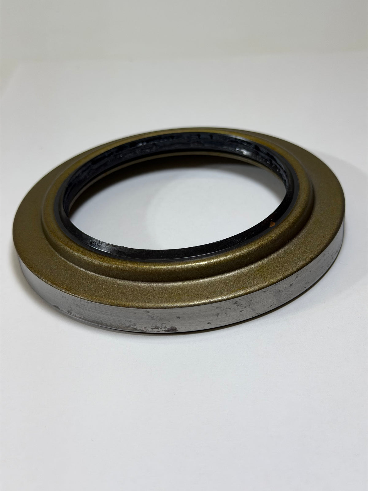 Isuzu 8971229370 Rear Inner Hub Oil Seal, 8-97122937-0