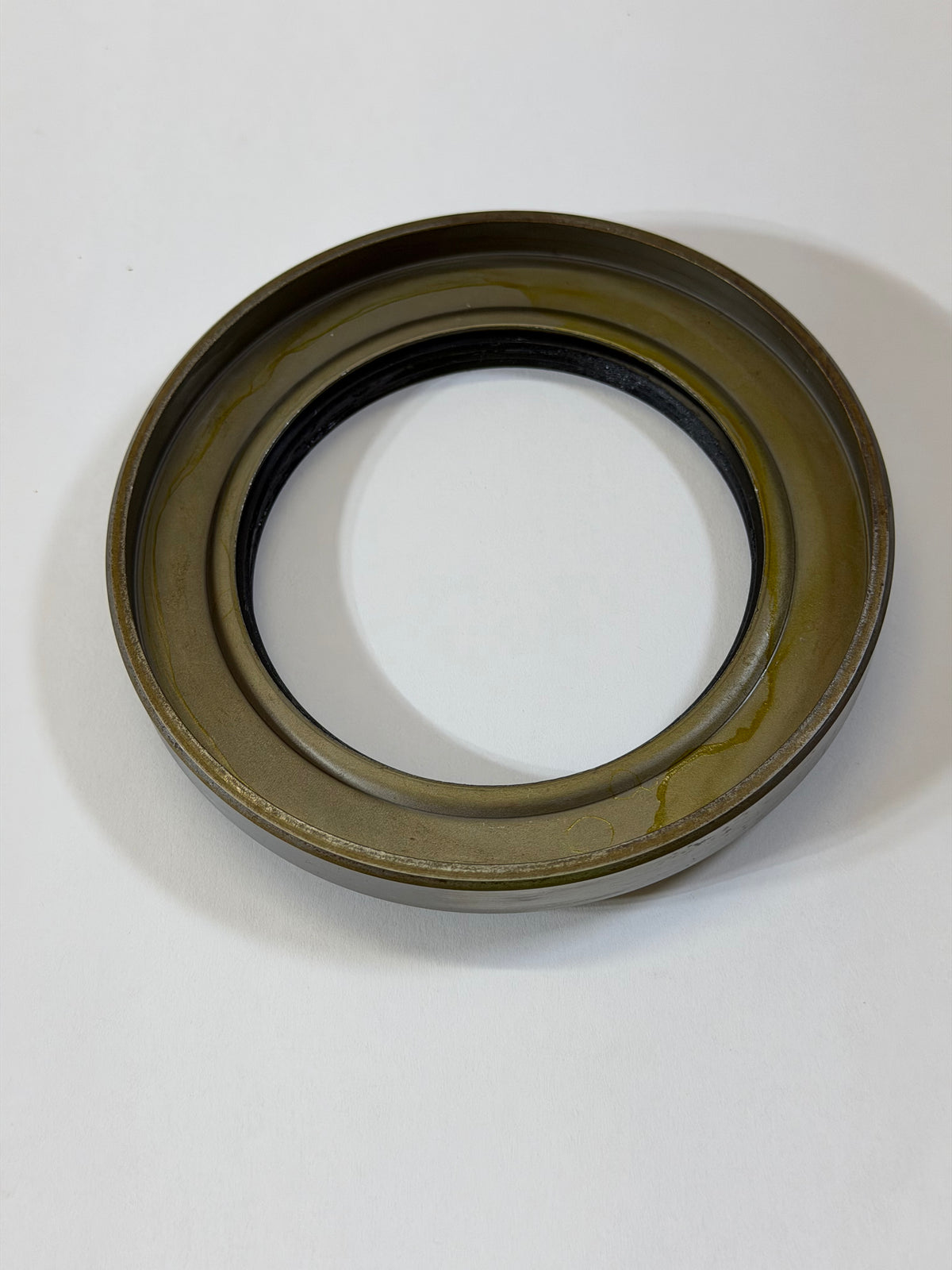 Isuzu 8971229370 Rear Inner Hub Oil Seal, 8-97122937-0