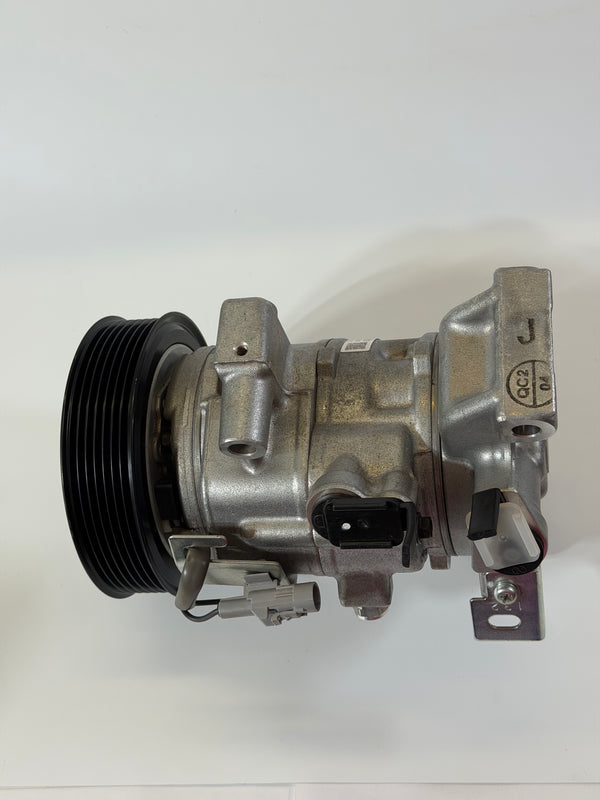 Denso CM8853 A/C Compressor, Type 10SRE11C