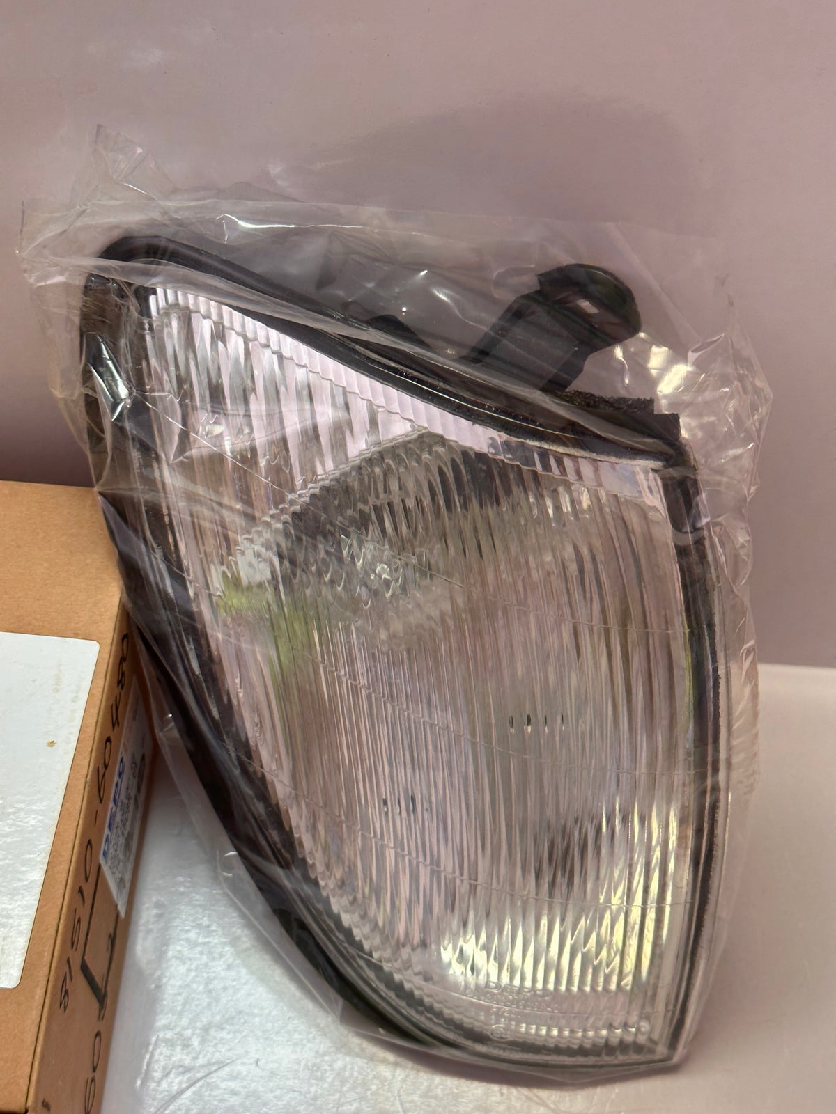 DEPO 212-15C8R-UE Right-Front Indicator — Toyota 81510-60480 Reference