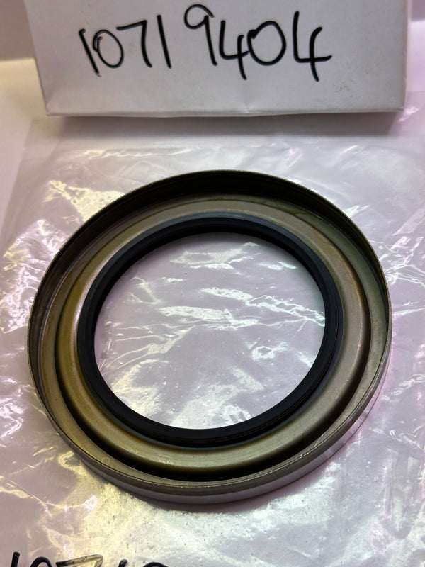 Mitsubishi MB308965 Inner Rear Hub Oil Seal
