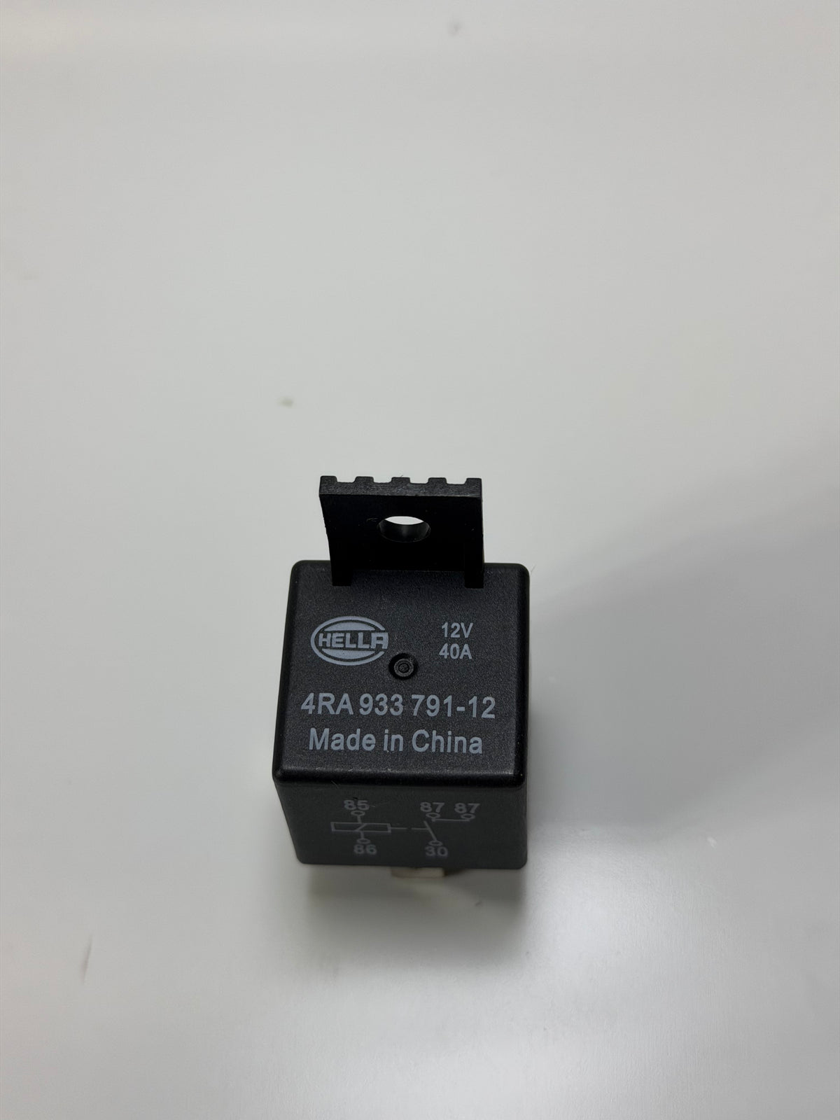 Hella 4RA 933 791-121 Normally-Open Relay — 12V Coil, 40A