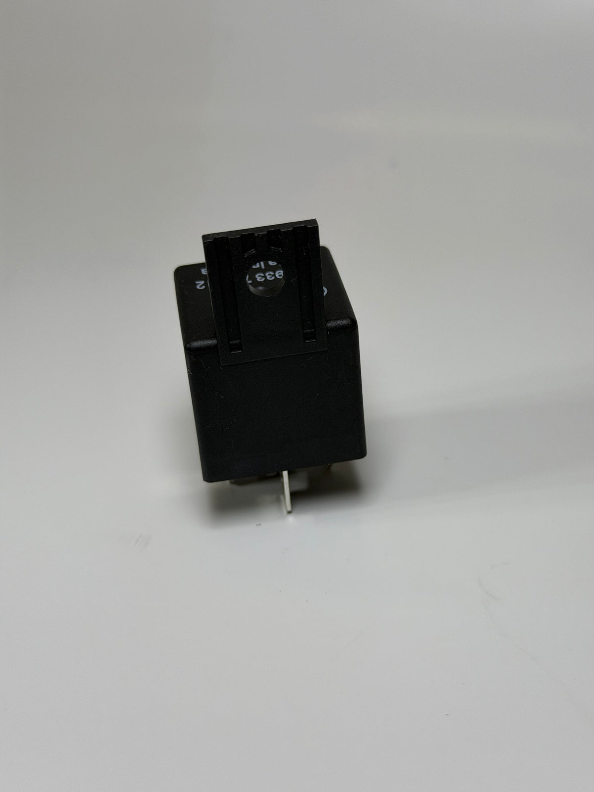 Hella 4RA 933 791-121 Normally-Open Relay — 12V Coil, 40A