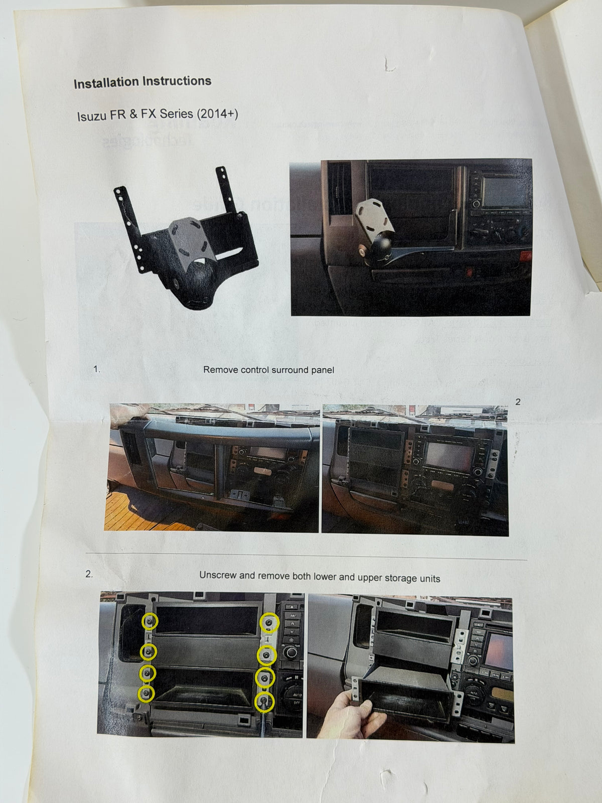 RT-ISUZ-F-N-CAT-DBKT CAT G407 Screen Mount - Isuzu F / N Series