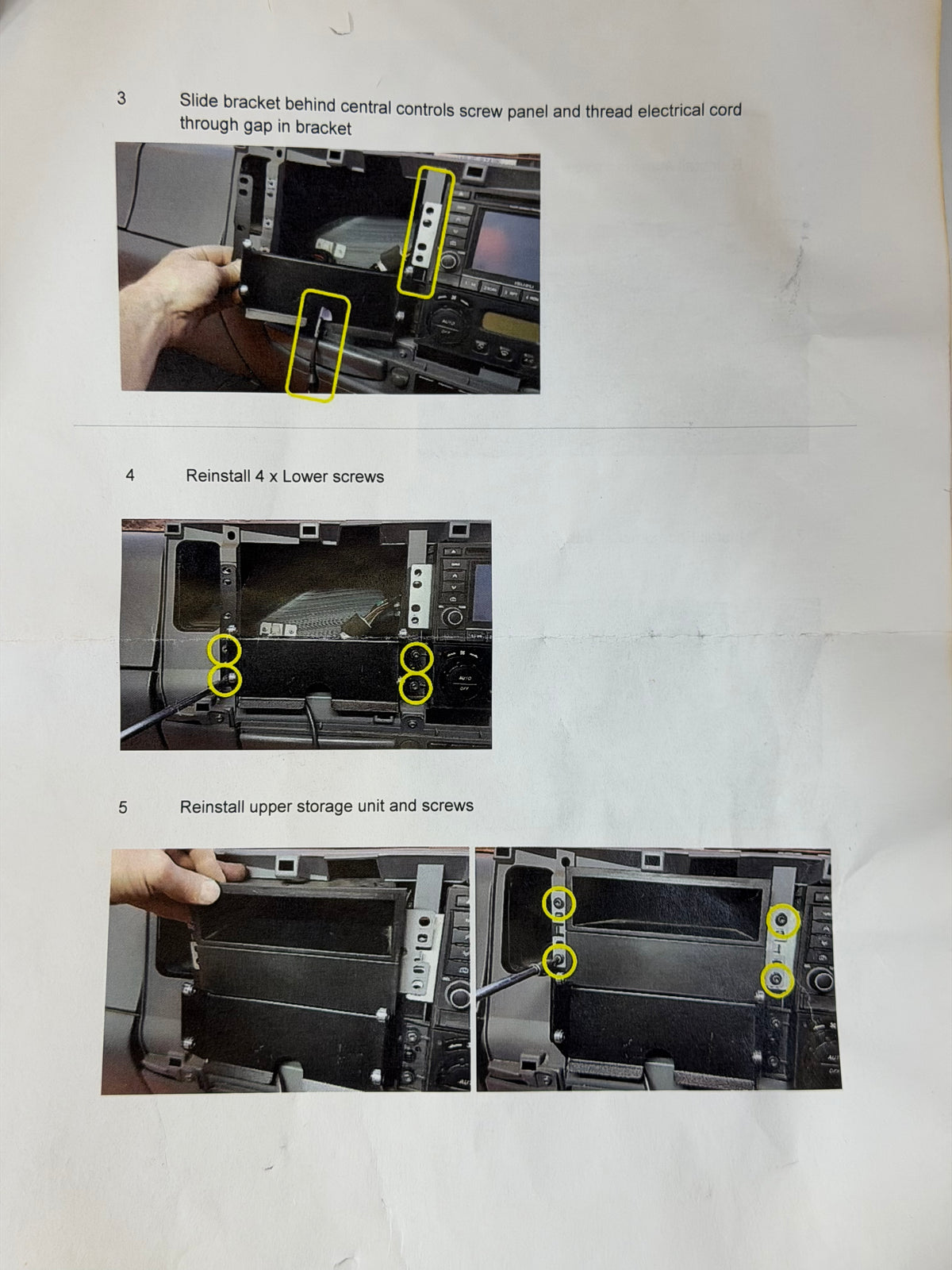 RT-ISUZ-F-N-CAT-DBKT CAT G407 Screen Mount - Isuzu F / N Series