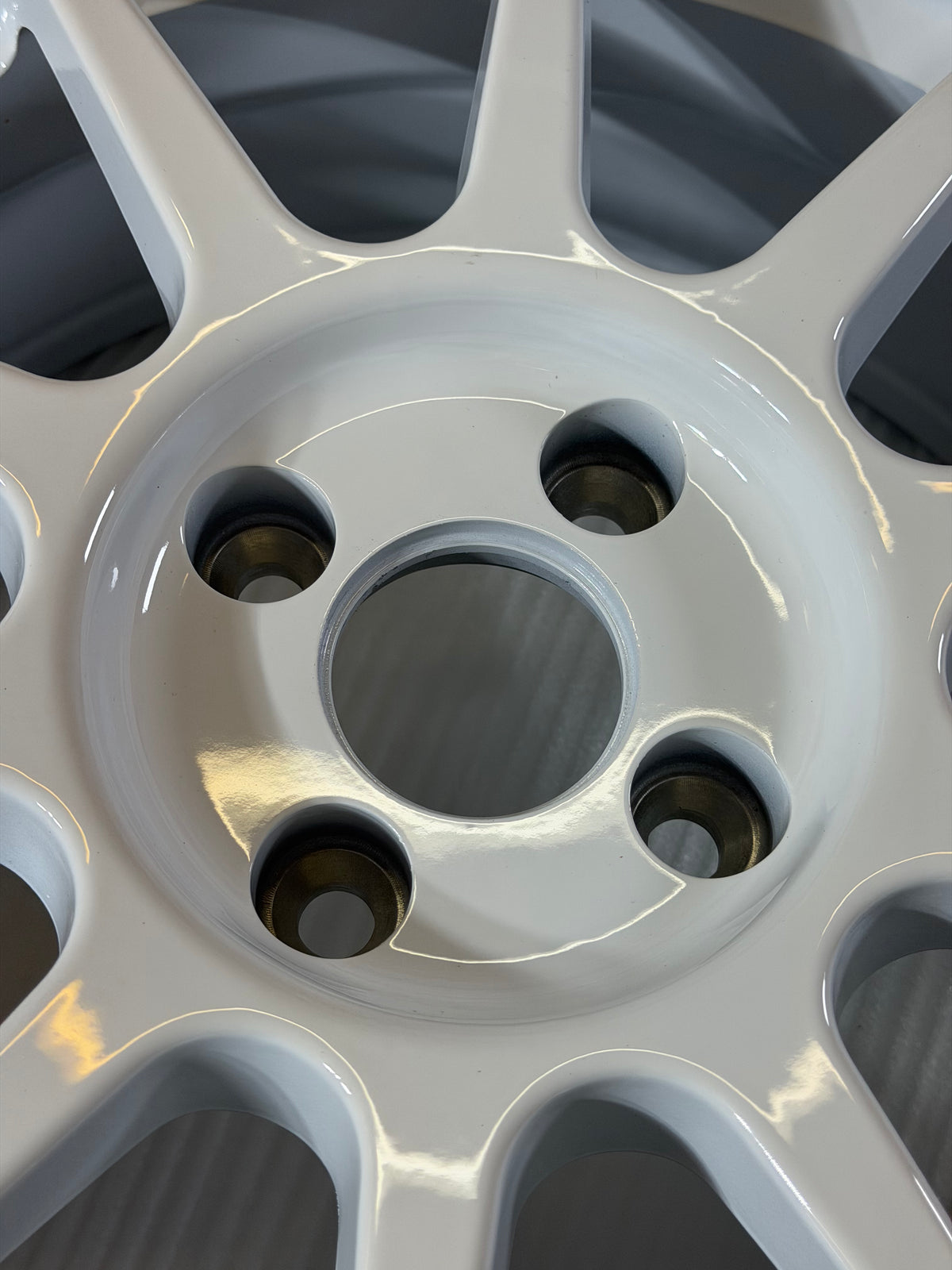 Circuit Performance CP23 15 × 7-Inch Rim, 4 × 100, +35 mm, Gloss White
