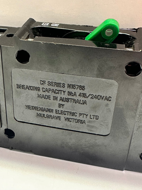 CF Series 63A 250VAC, 125 VDC 1P Miniature Circuit Breaker with Switch Disconnector CF1 (N15765