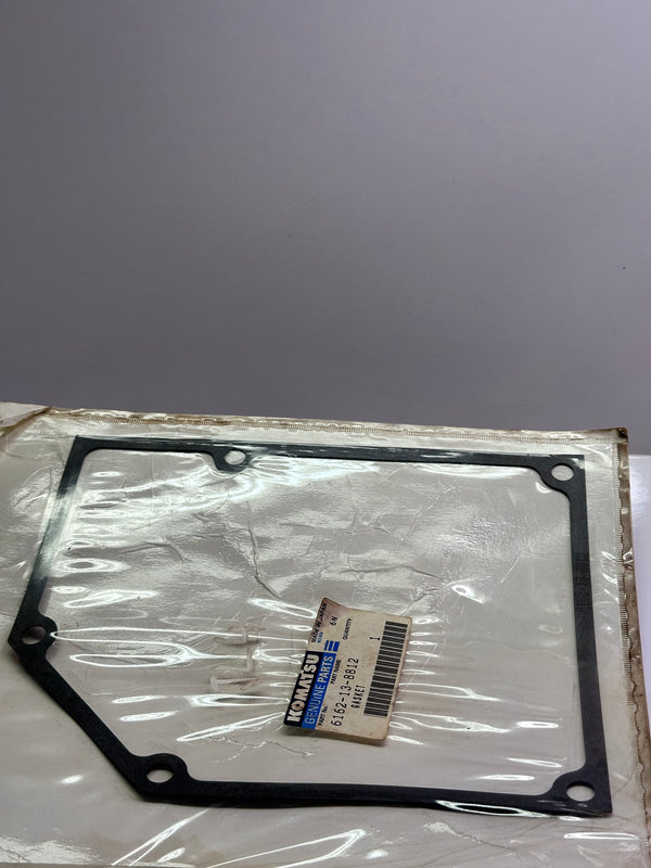 Komatsu 6162-13-8812 Valve Cover Gasket