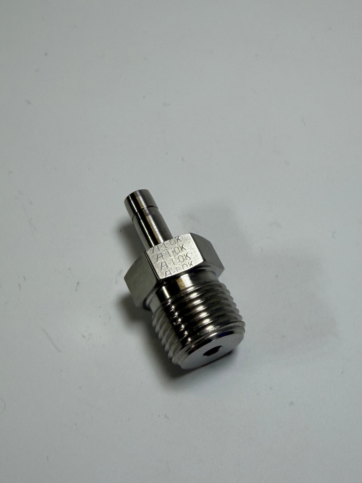Parker A-LOK 4MA6K-316 Tube End Male Adapter, 1/4" x MNPT 3/8", 316SS