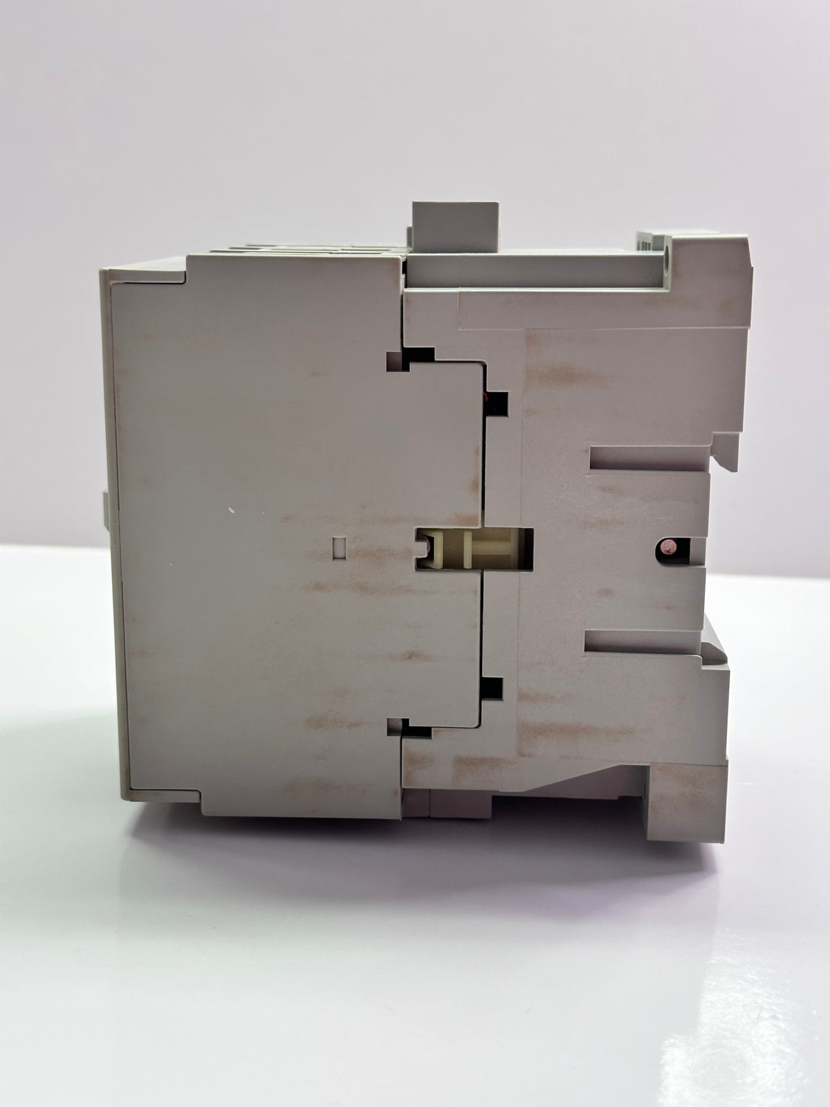 CA77200240VAC Contactor 37kW, 3 Pole - 240VAC Coil