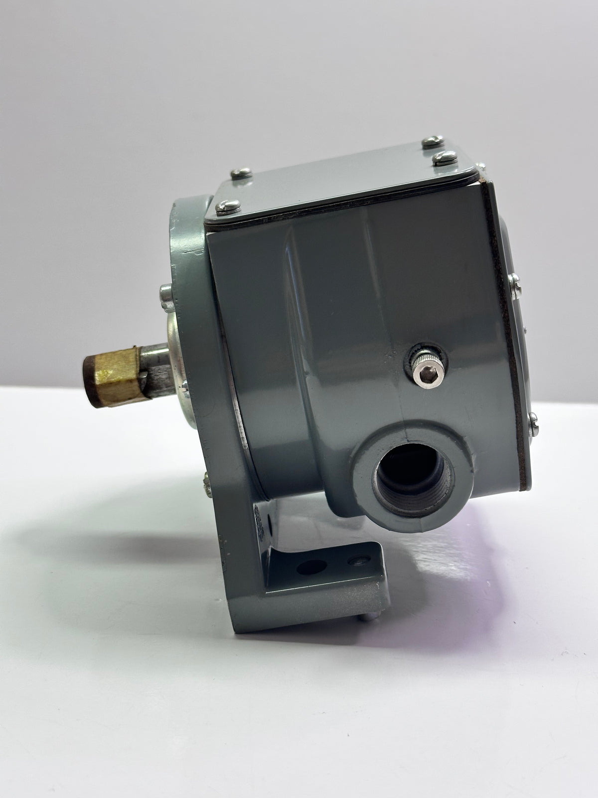 Allen-Bradley 808-R1 F Speed Switch, 600V AC, Max 5A