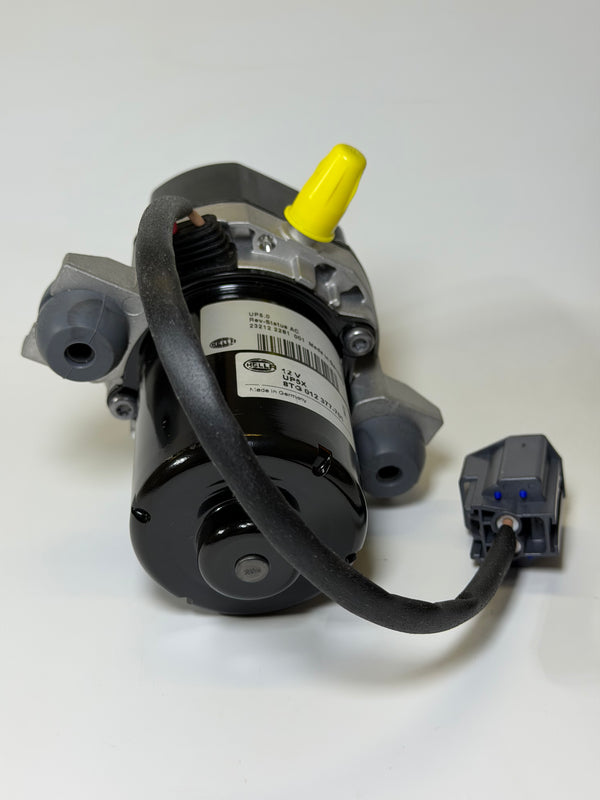 Hella 8TG012377701 12V Vacuum Pump, Braking System 8TG 021 377-701