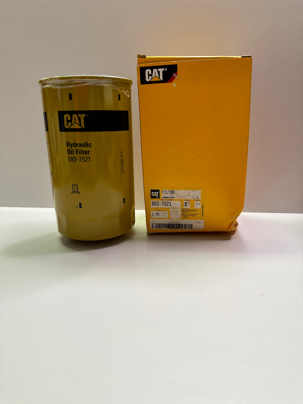 093-7521 Hydraulic/Transmission Oil Filter, Standard Efficiency - Genuine CAT Part
