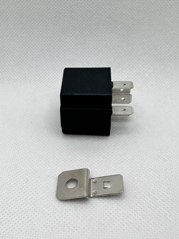 Britax RC-2440R 24V Change Over Relay, 5 Pin - Resistor Protected