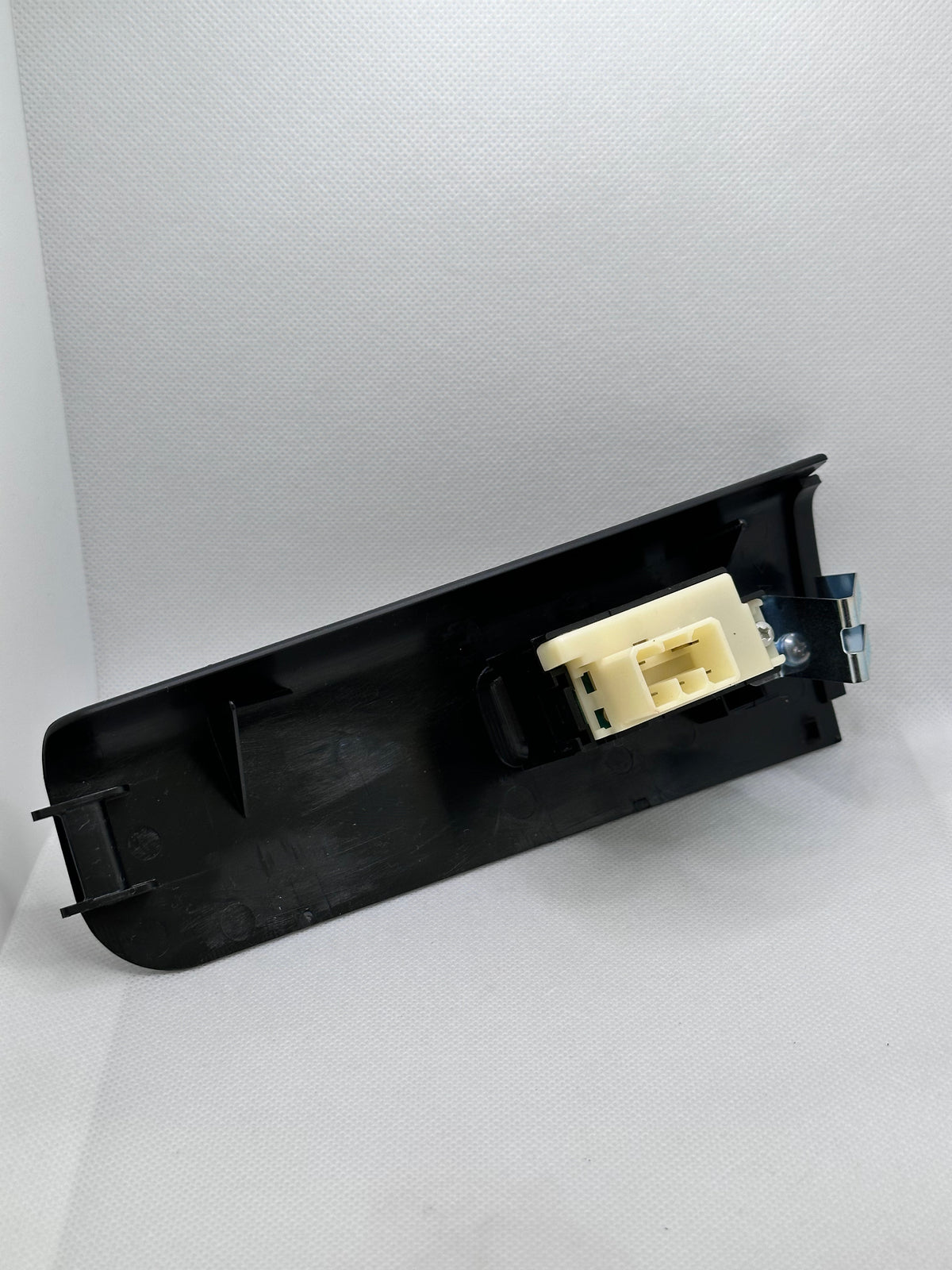 Mitsubishi MK541795 Front Door Power Window Switch