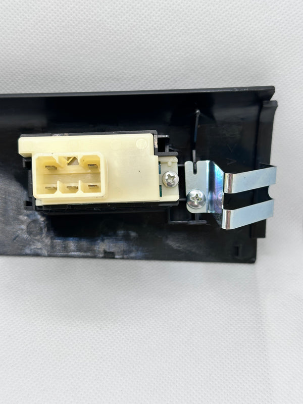 Mitsubishi MK541795 Switch / Front Door Power Window