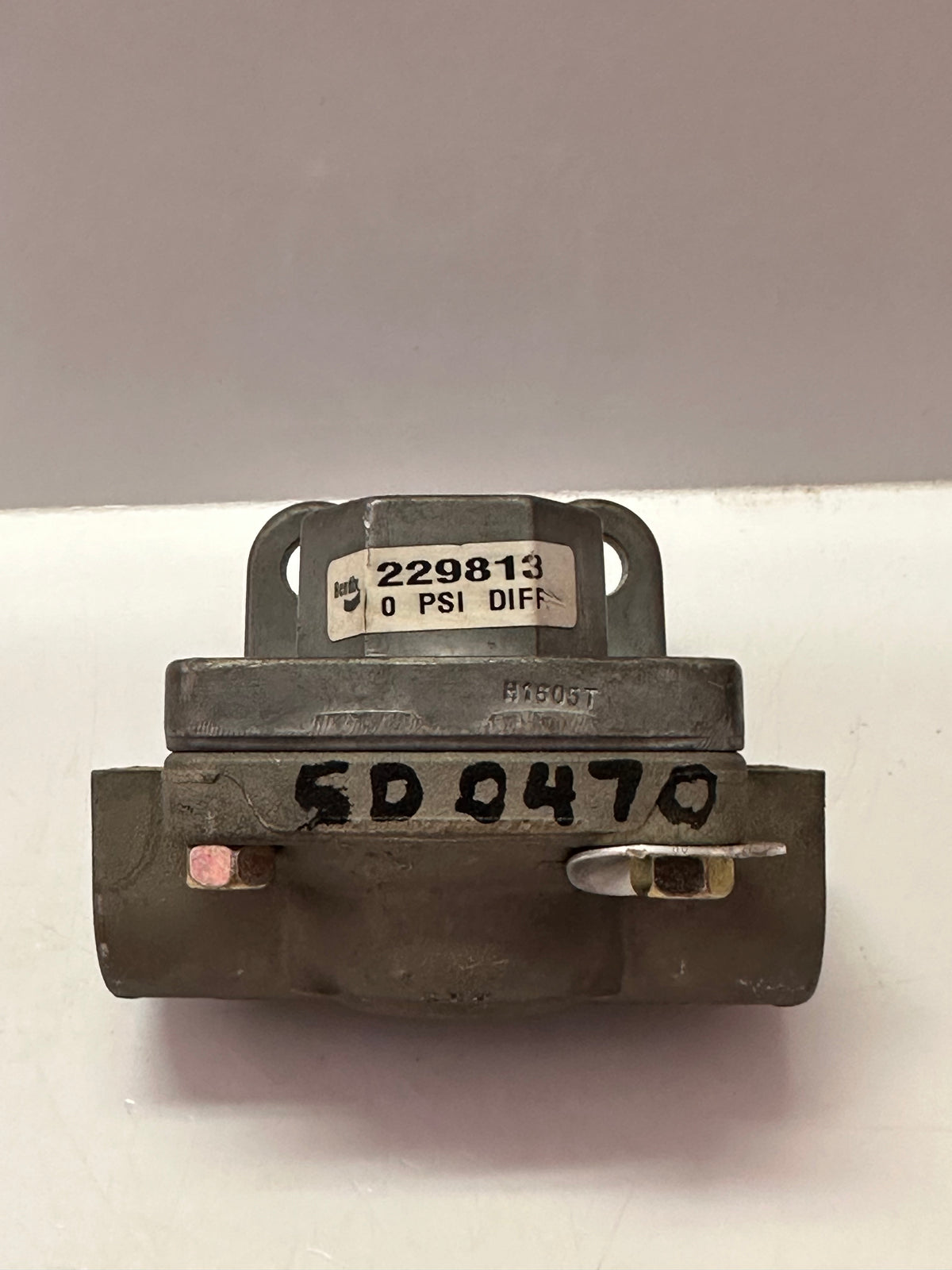 CAT 5D-0470 Quick-Release Valve Group — Bendix 229813