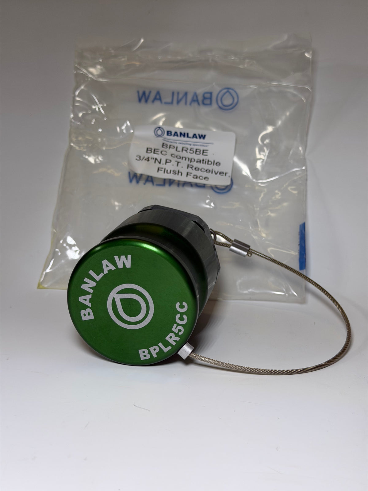 Banlaw BPLR5BE Size 5 Flush Face Fluid Transfer Receiver, 3/4", Green with Cap