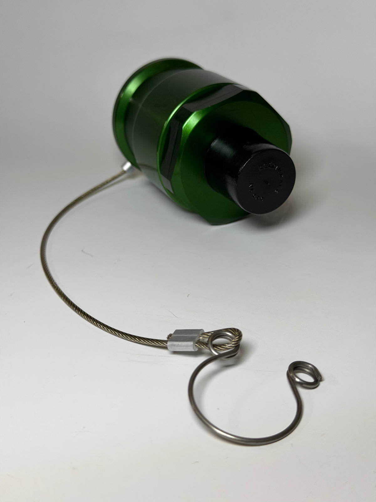 Banlaw BPLR5BE Size 5 Flush Face Fluid Transfer Receiver, 3/4", Green with Cap