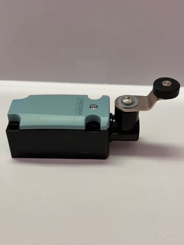 Siemens 3SE5112-0BH01 Position Switch Metal Encloser 40mm Twist Lever