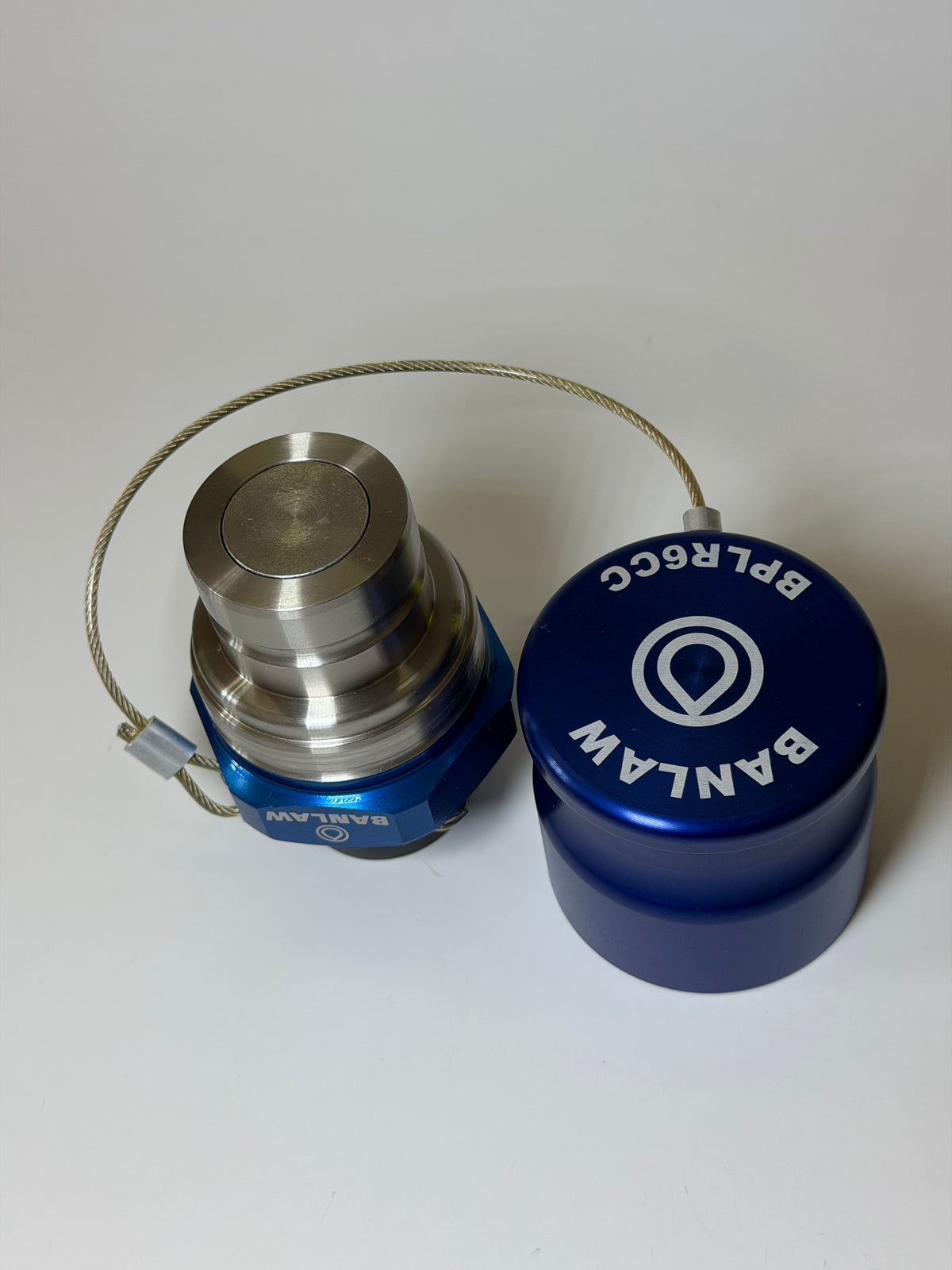Banlaw BPLR6CE 1" Flush Face Receiver & Cap, Blue