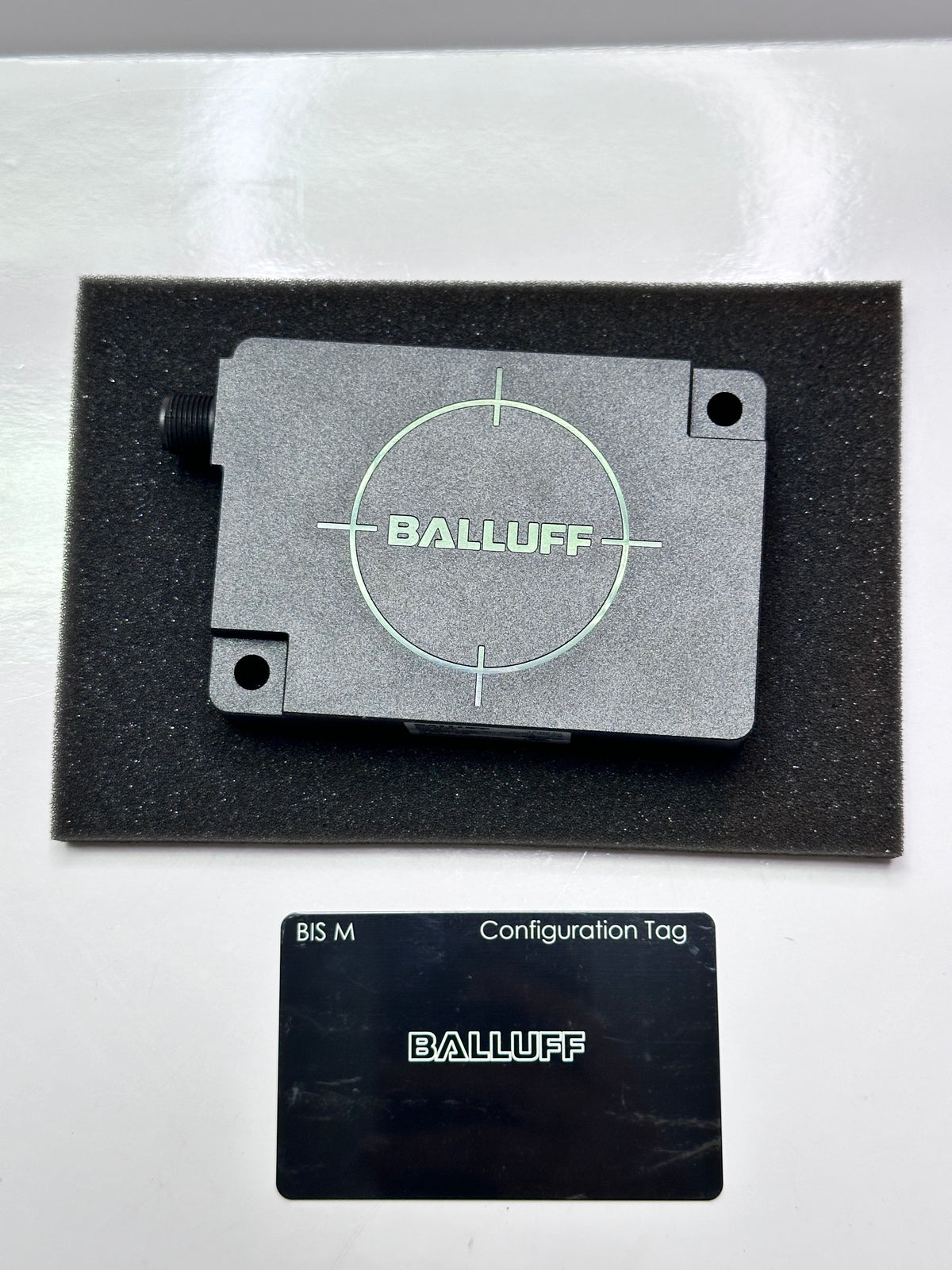 Balluff BIS00W6 HF read/write heads with Integrated Processor Unit BIS M-411-068-001-00-S115