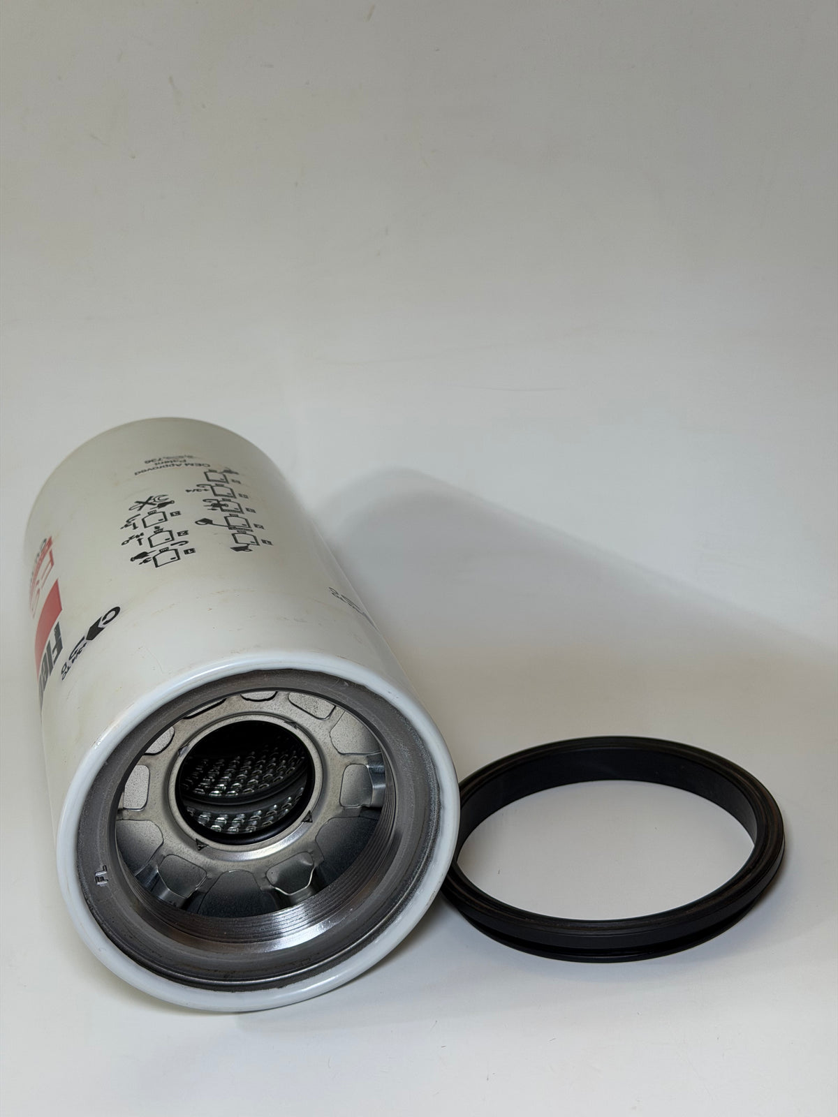 Fleetguard FS1041 Fuel/Water Separator