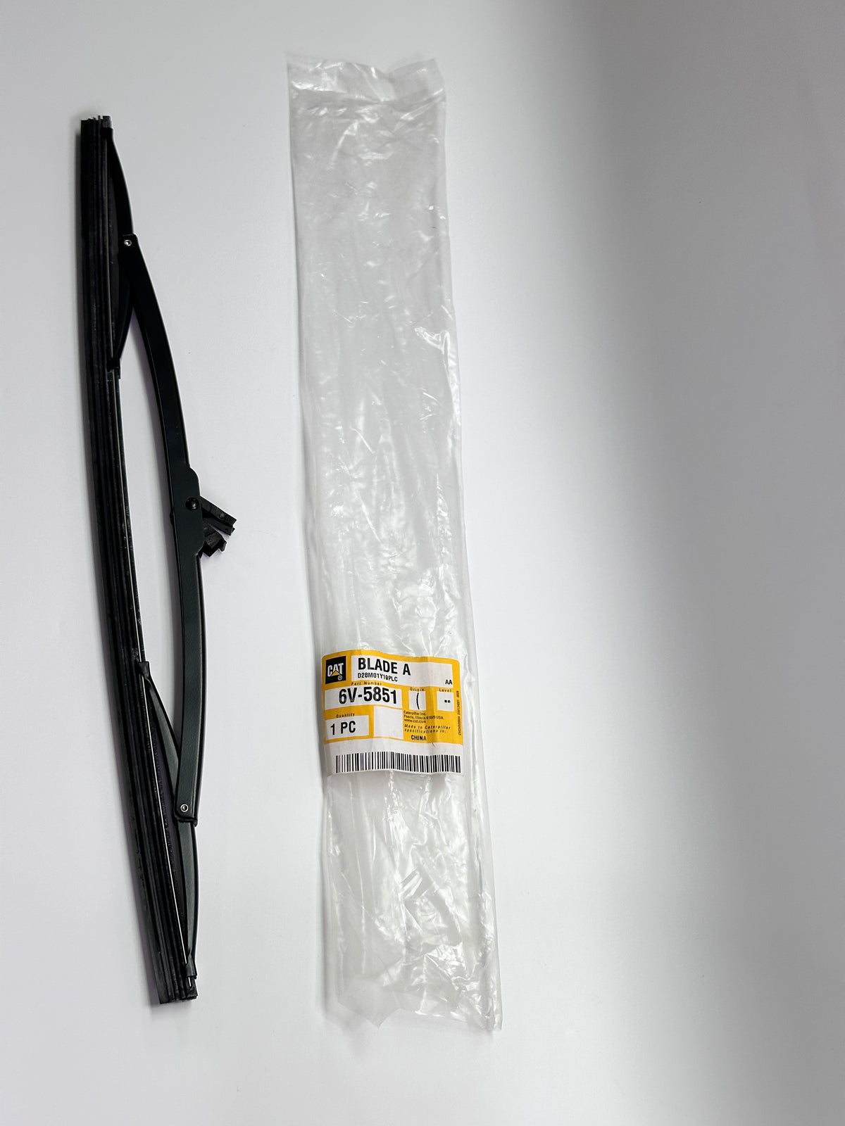 CAT 6V-5851 Wiper Blade Assembly, 400mm